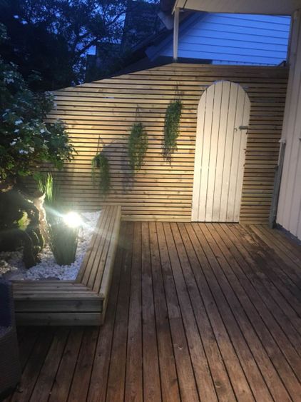 Belysning i en hage på en terrasse 