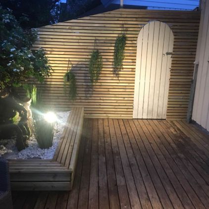 Belysning i en hage på en terrasse 